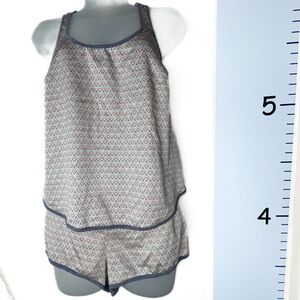 Victoria’s Secret 2PC Pajama‎ Set Gray & Pink Feather Print S/P